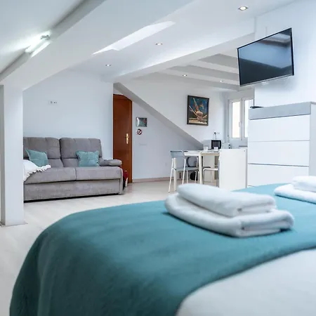 Loft En Calle Emblematica By Urbanhosting Santander Exterior photo