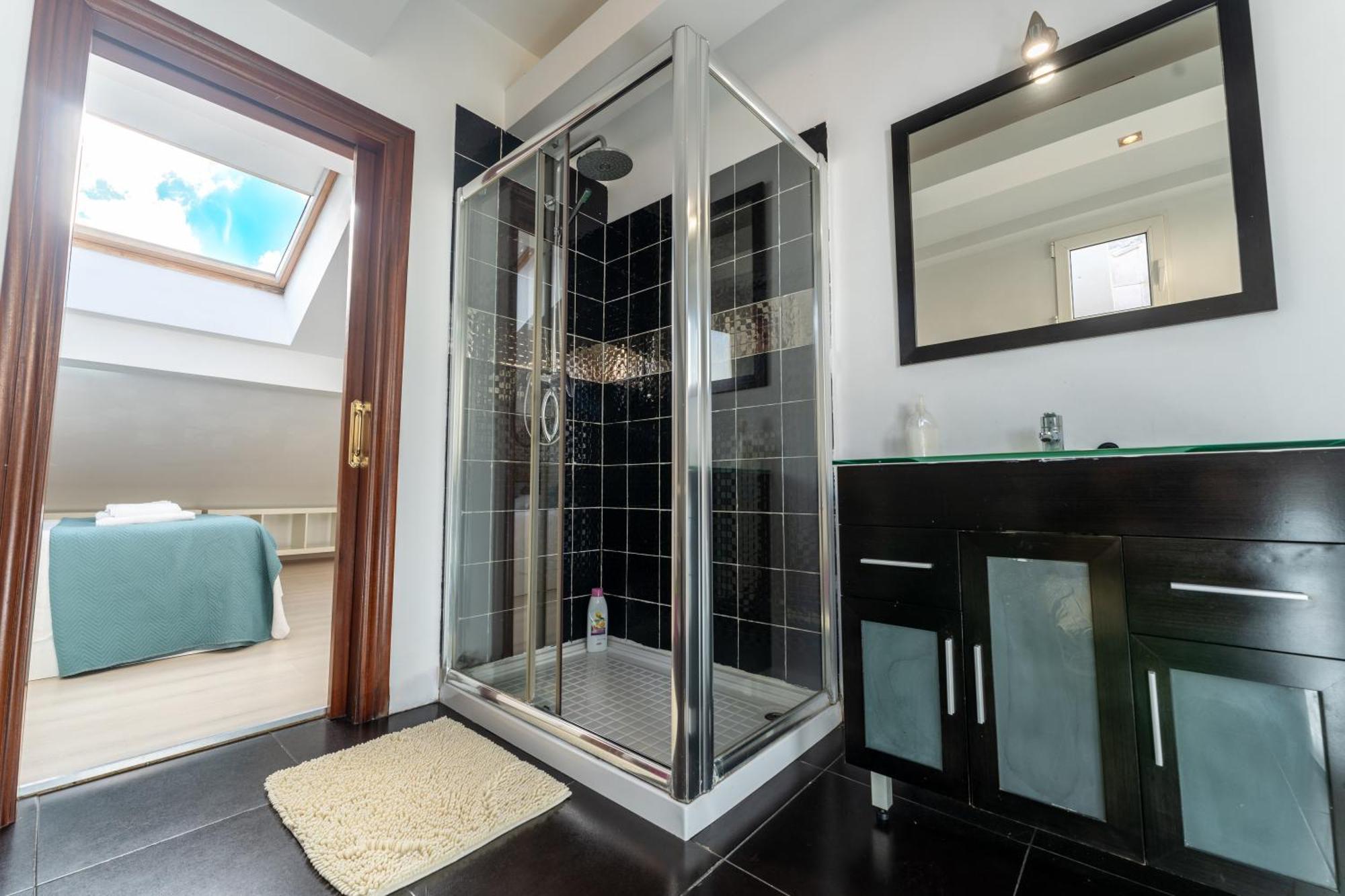 Appartement Loft En Calle Emblematica By Urbanhosting Santander